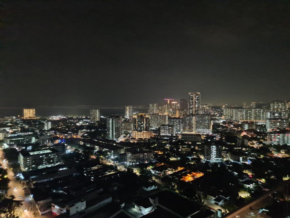 Beacon Executive Suite - Skypool Penang View George Town Exterior photo