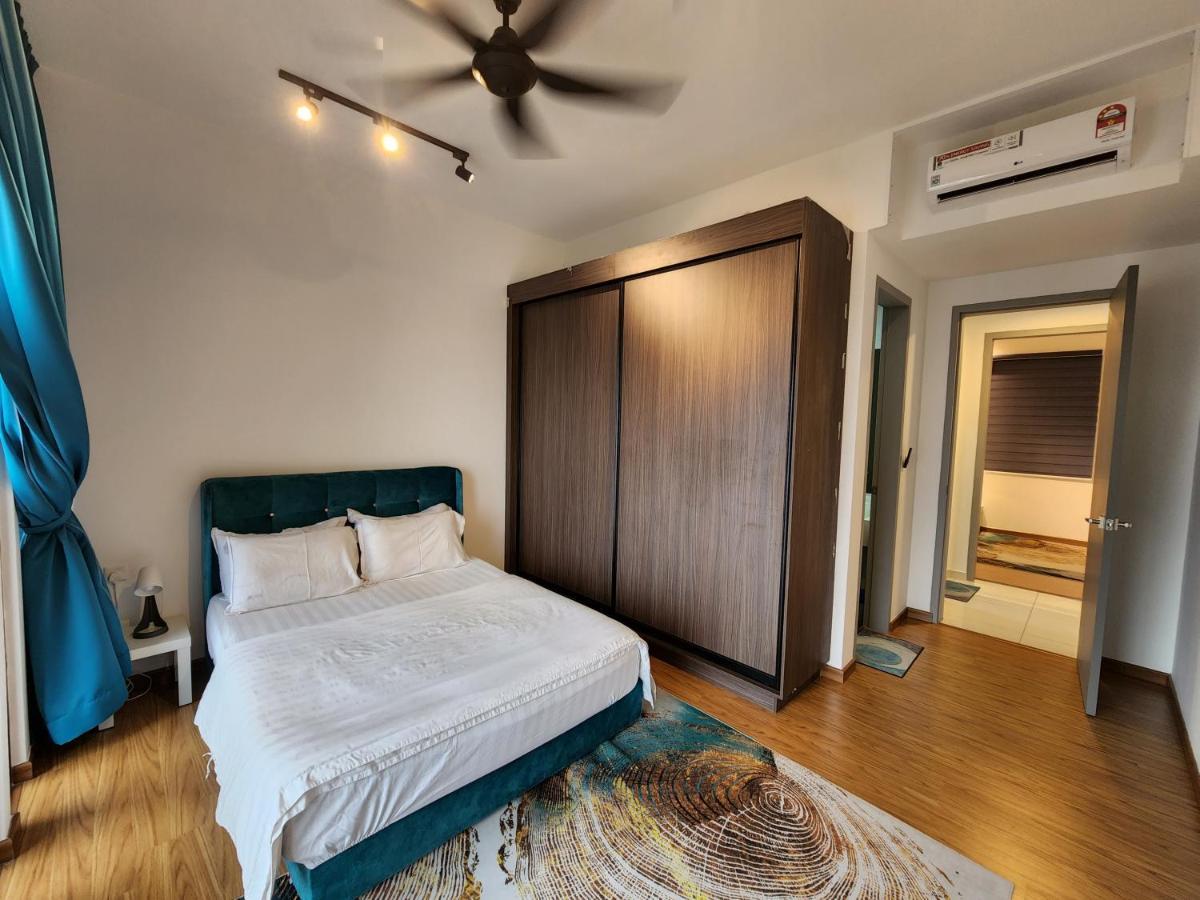 Beacon Executive Suite - Skypool Penang View George Town Exterior photo