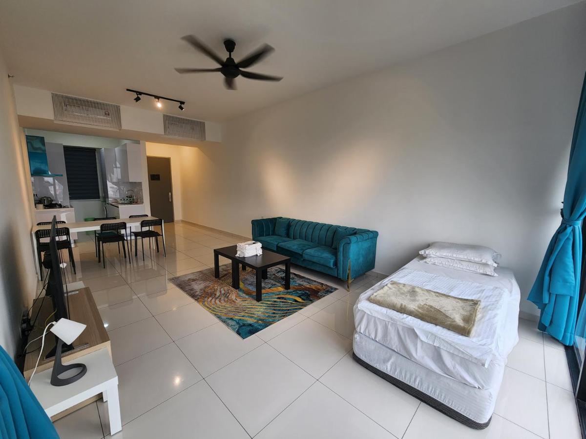 Beacon Executive Suite - Skypool Penang View George Town Exterior photo
