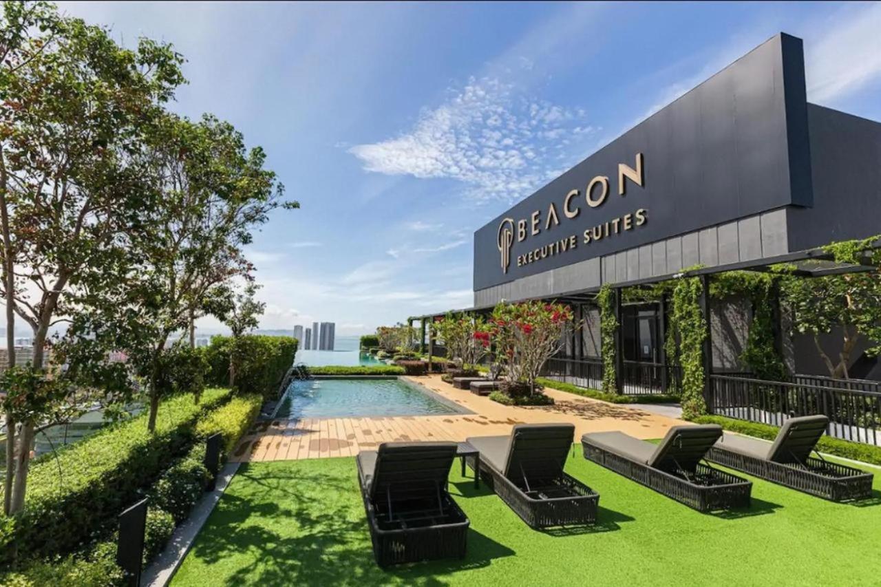 Beacon Executive Suite - Skypool Penang View George Town Exterior photo