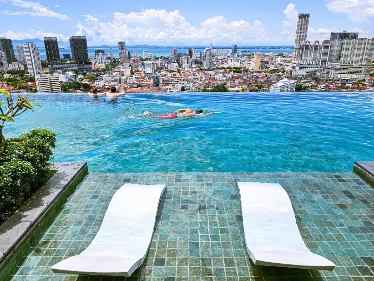 Beacon Executive Suite - Skypool Penang View George Town Exterior photo