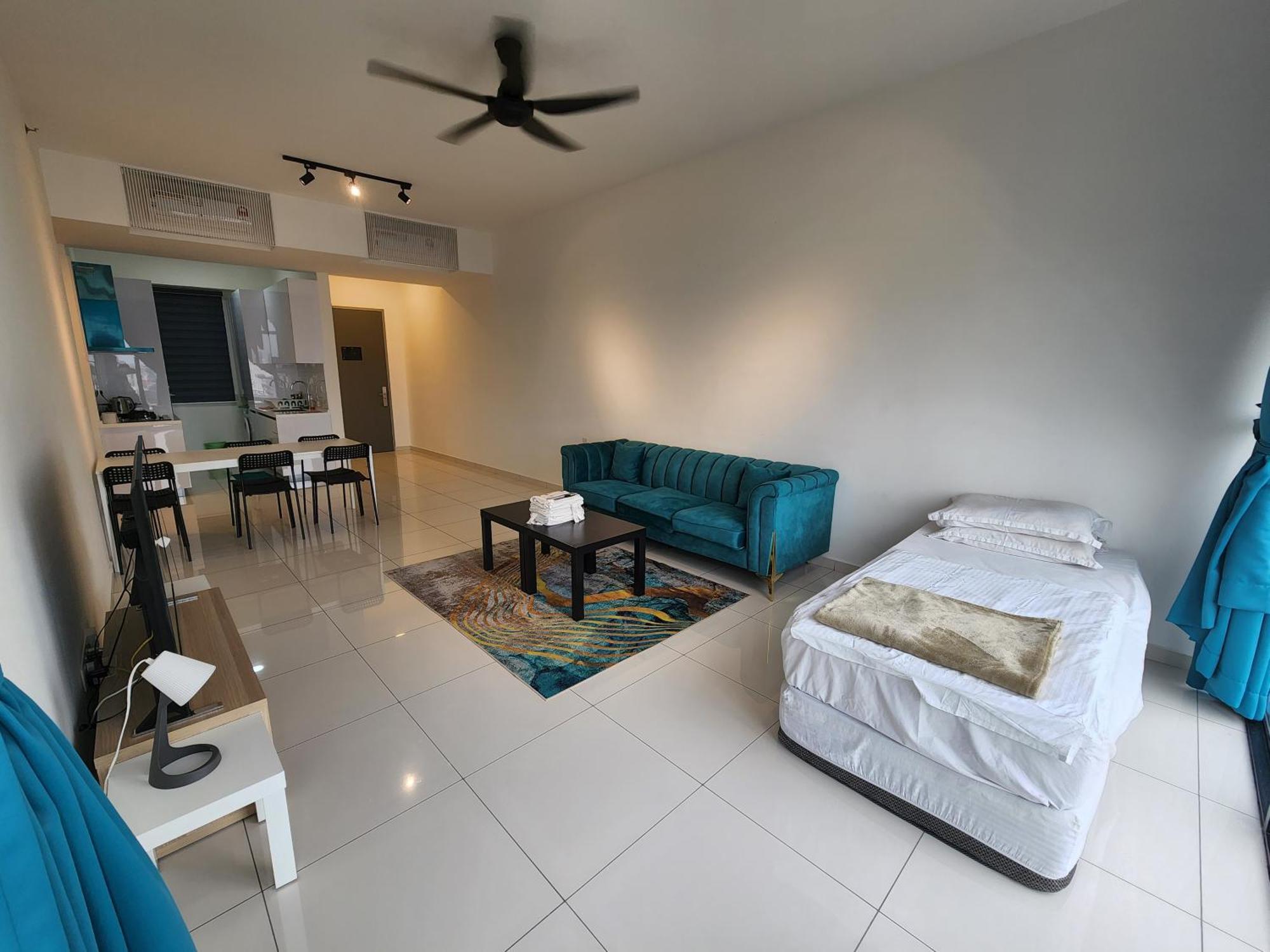 Beacon Executive Suite - Skypool Penang View George Town Exterior photo